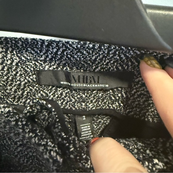 White House Black Market Tapered Ankle Trouser Pants, size 2 - Picture 3 of 7